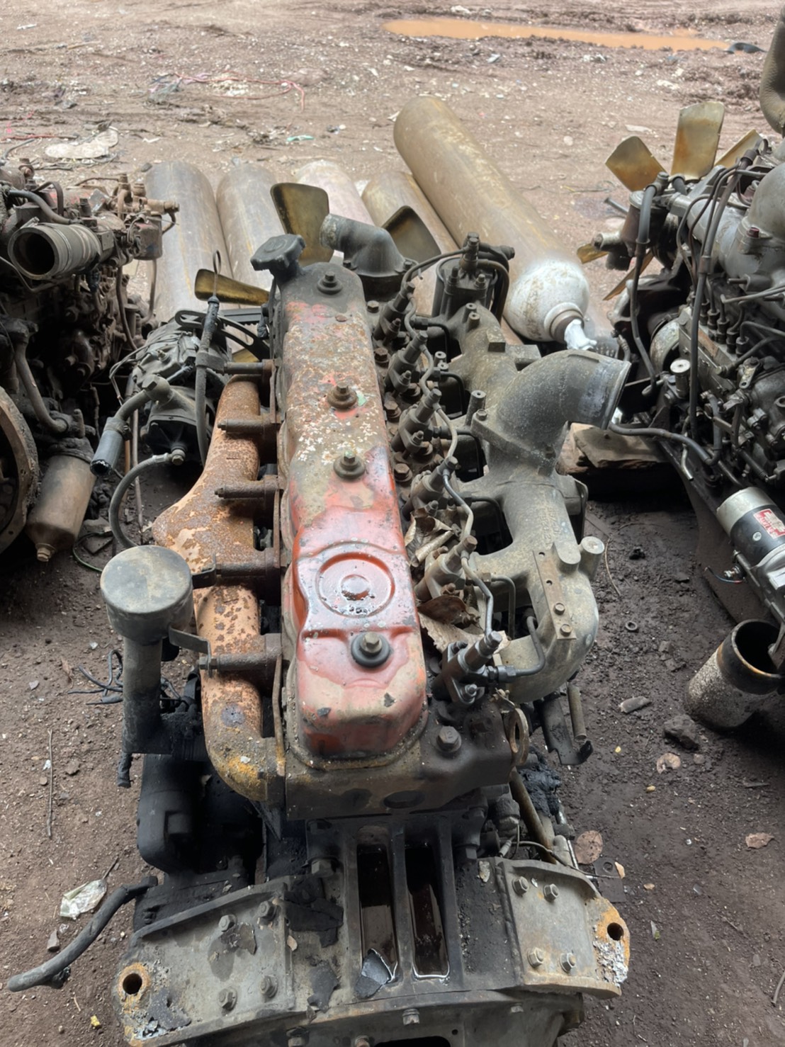 เครื่อง 6BG1 175 แรง พร้อมใช้งาน 0816278866 65000 บาท