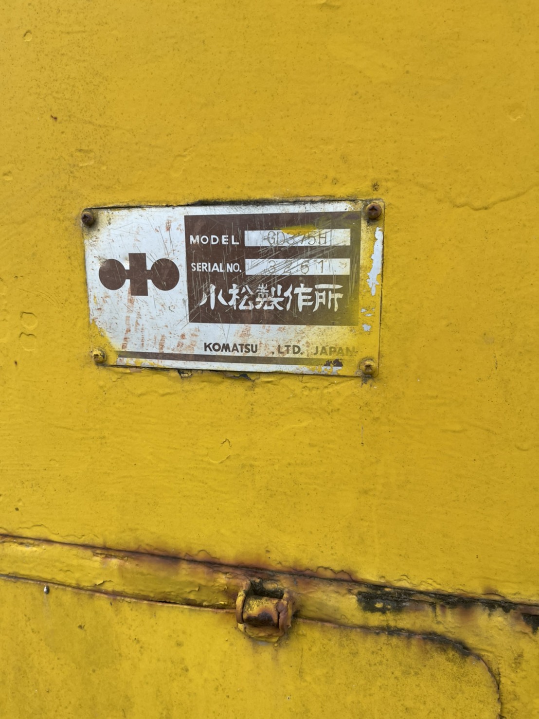 แยกอะไหล่ รถเกรด โคมัสสุ GD375H