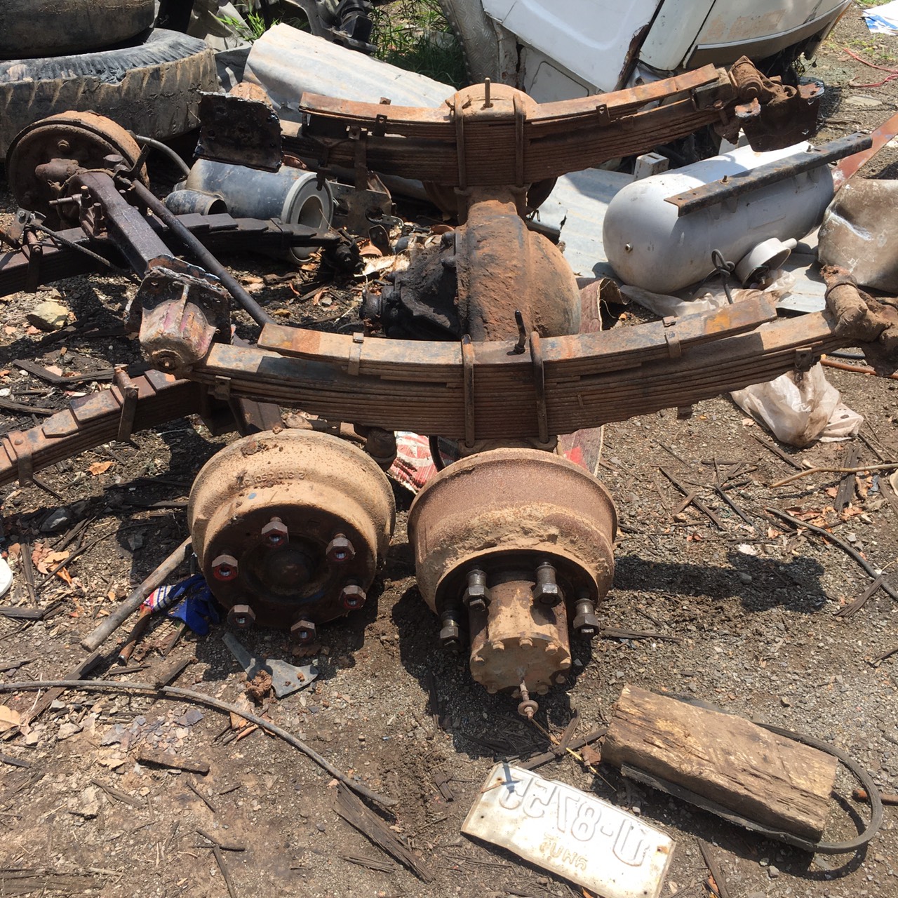 เพลาF หน้า หลัง พร้อมแหนบ 35000 บาท พร้อมใช้งาน