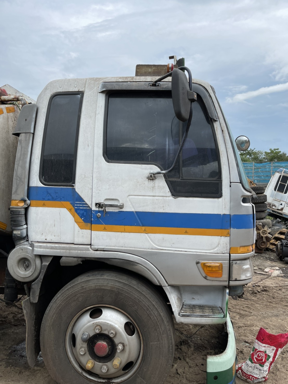 หัว Hino สิงไฮเทค 55000 บาท พร้อมใช้งาน 0816278866