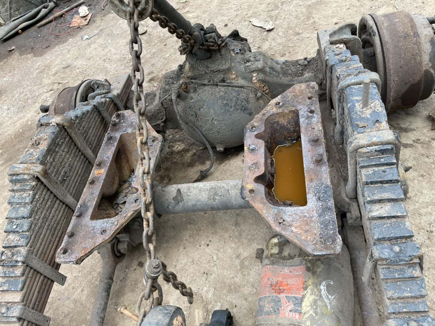 ชุด เพลา Hino เพลาเดียว 40000 บาท 0816278866 ยกชุดแหนบ โบกี้