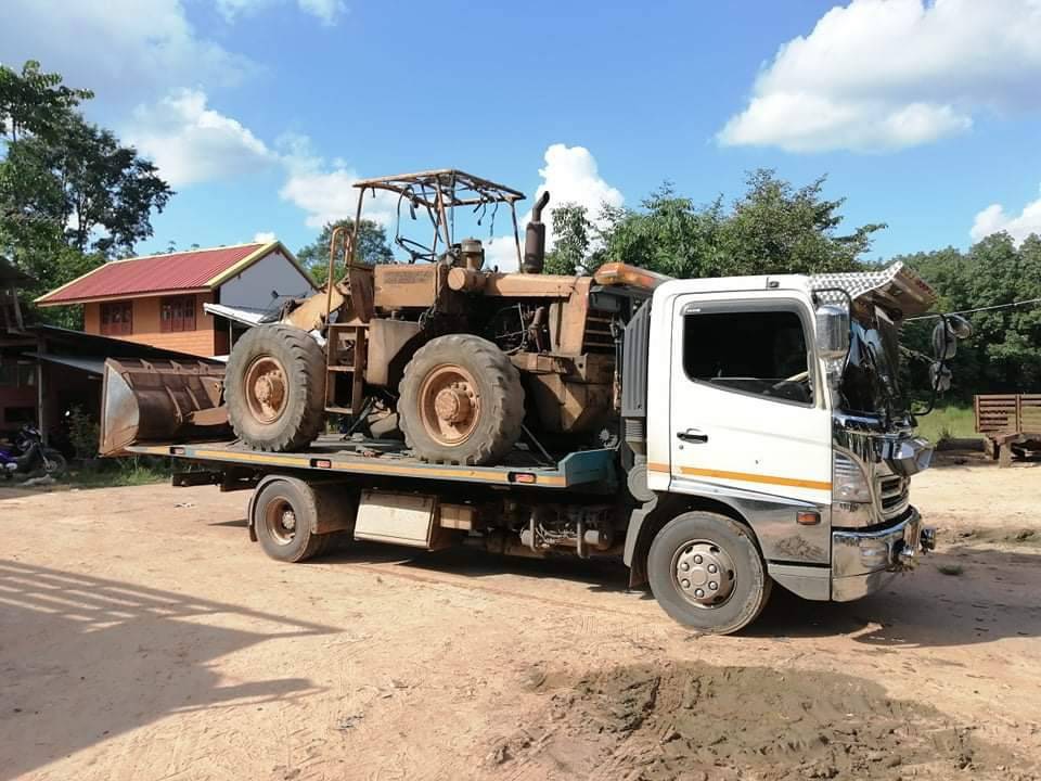 แยกอะไหล่ รถตัก JH 30 หรือ ยกคัน 150000 บาท 0816278866