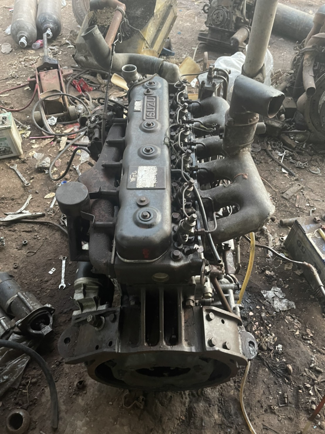 เครื่อง ISUZU 6BD1 165 แรง 45000บาท 0816278866