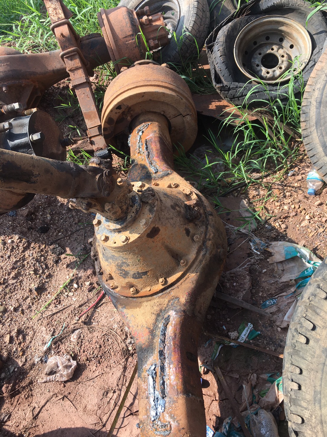 เพลาNISSAN UD 25000บาท พร้อมใช้งาน