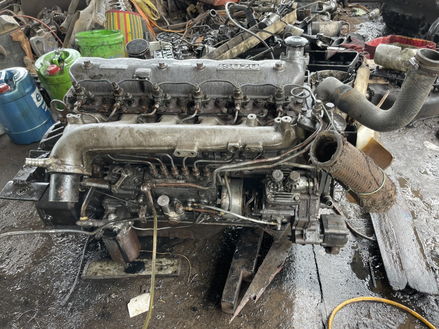 เครื่อง ISUZU 6BF1 ปั้มลม เพลาเวอร์ 40000 บาท พร้อมใช้งาน 0816278866