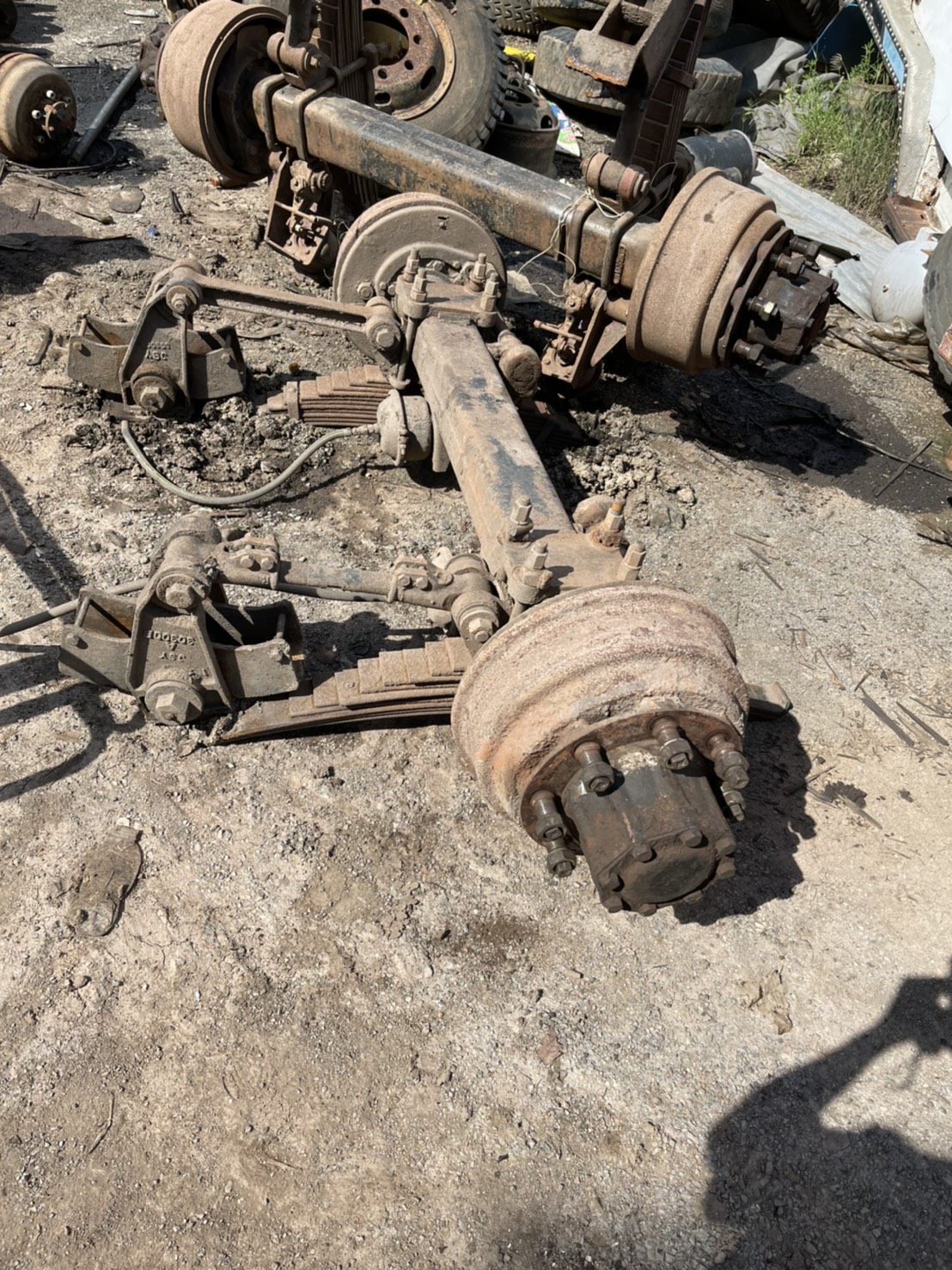 เพลา ลูกพวง สามคาน 25000 บาท พร้อมแหนบ 0816278866 มี3 เส้น