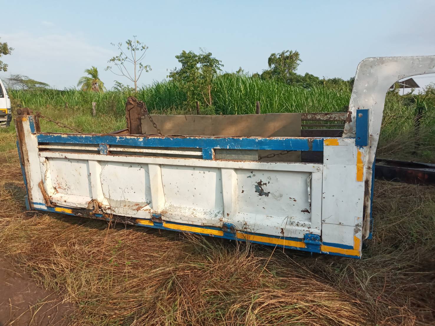 กระบะ6 ล้อ พร้อมชุดดั้ม 46000 บาท กระบะ6 ล้อ พร้อมชุดดั้ม 46000 บาท