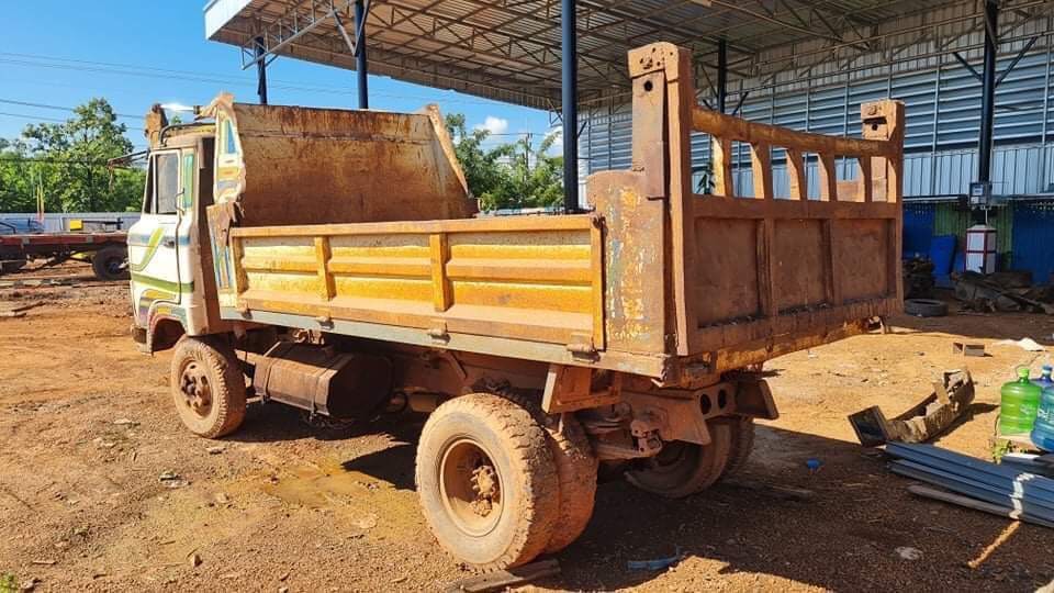 กระบะ พร้อมชุดดั้ม ใส่HINO KM 40000 บาท พร้อมใช้งาน 0816278866