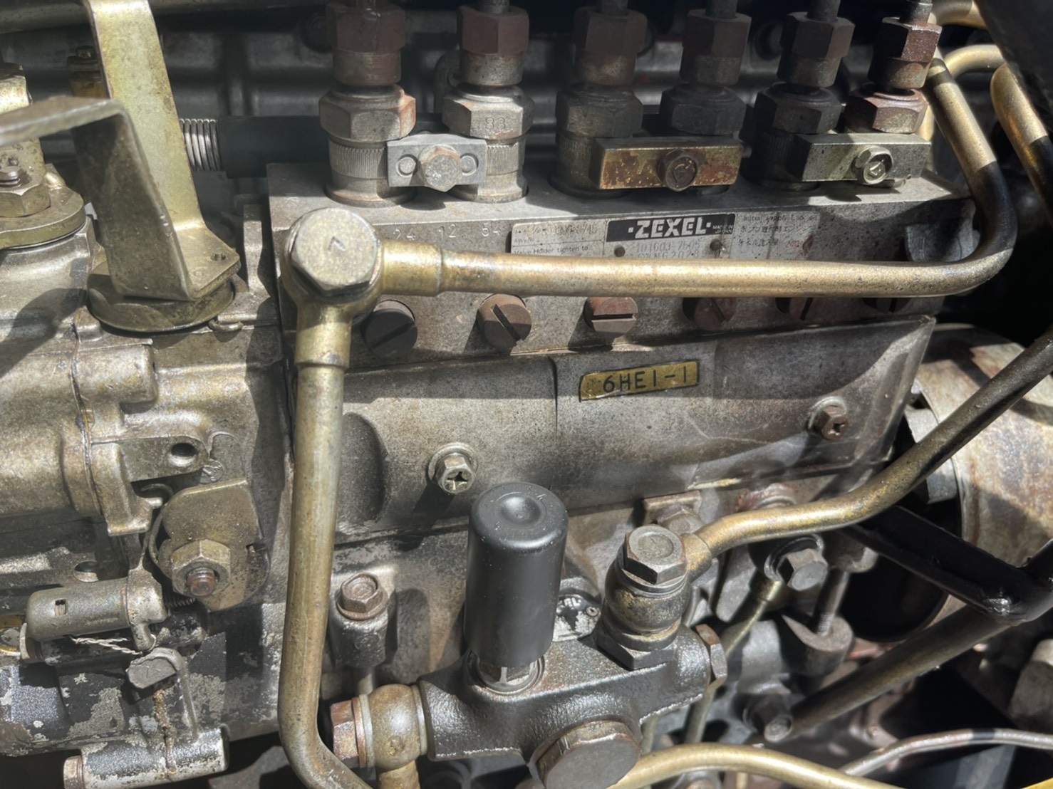 ขายเครื่อง 6HE1 พร้อมเกียร์ 75000บาท พร้อมใช้งาน 0816278866