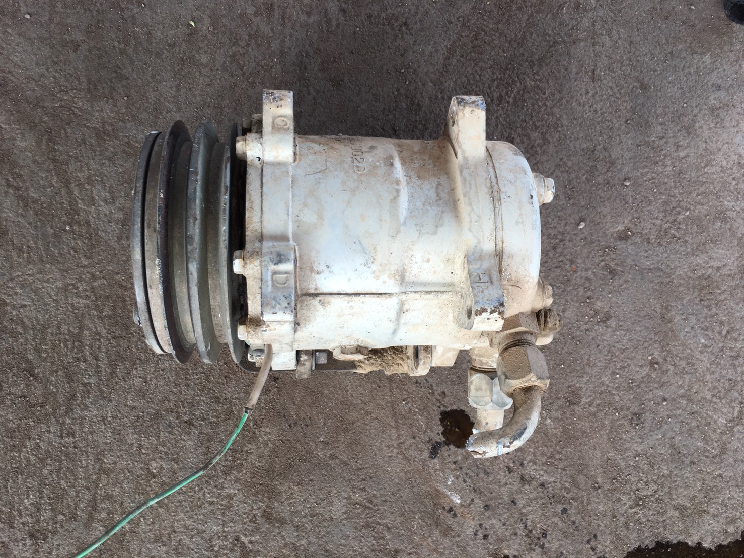 คอมแอร์ 10ล้อ Hino 2500 บาท พร้อมใช้งาน