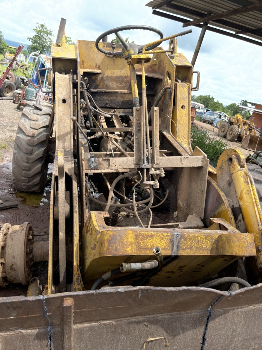 แยกอะไหล่ รถตัก เครื่องเกียร์ JH30 พร้อมใช้งาน 0816278866