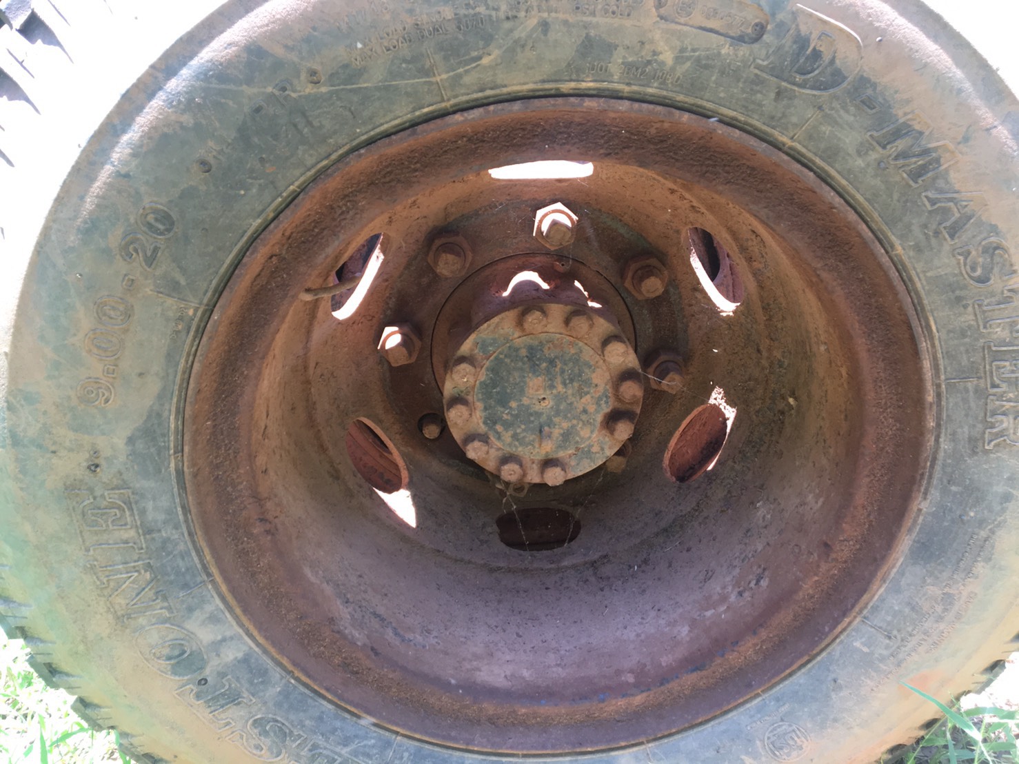 ขายชุด 2 เพลา ร็ออกี้ 175 พร้อมแท่น แหนบ โบ้กี้ 65000บาท 0816278866