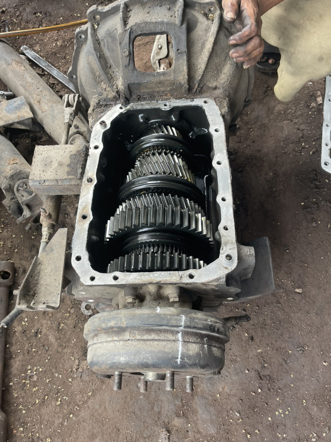 เกียร์ HINO WO4D 6 เกียร์ถอยพร้อมใช้งาน