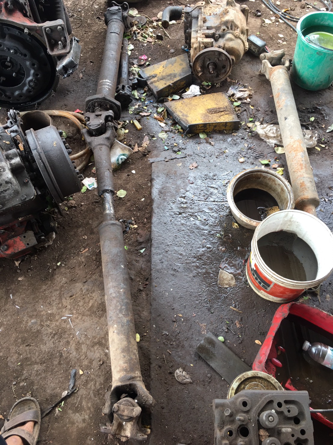 เพลากลาง Hino 925 ยกเส้น 5500 บาทพร้อมใช้งาน