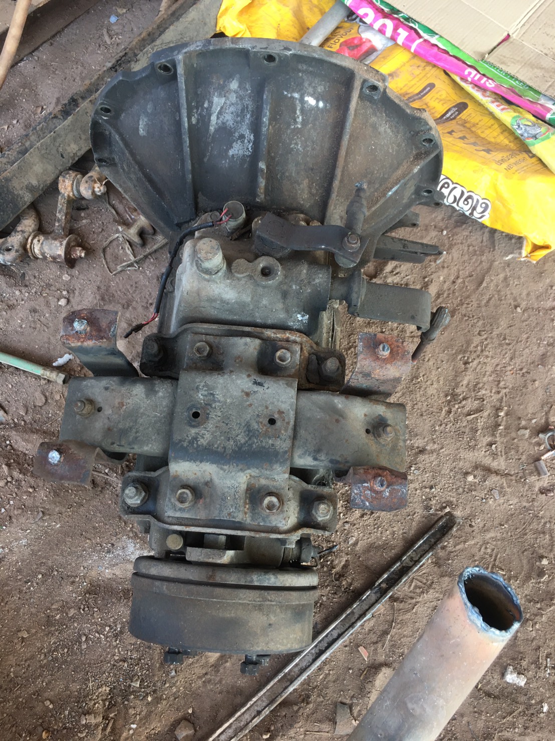 เกียร์ isuzu 115 14000 บาท พร้อมใช้งาน