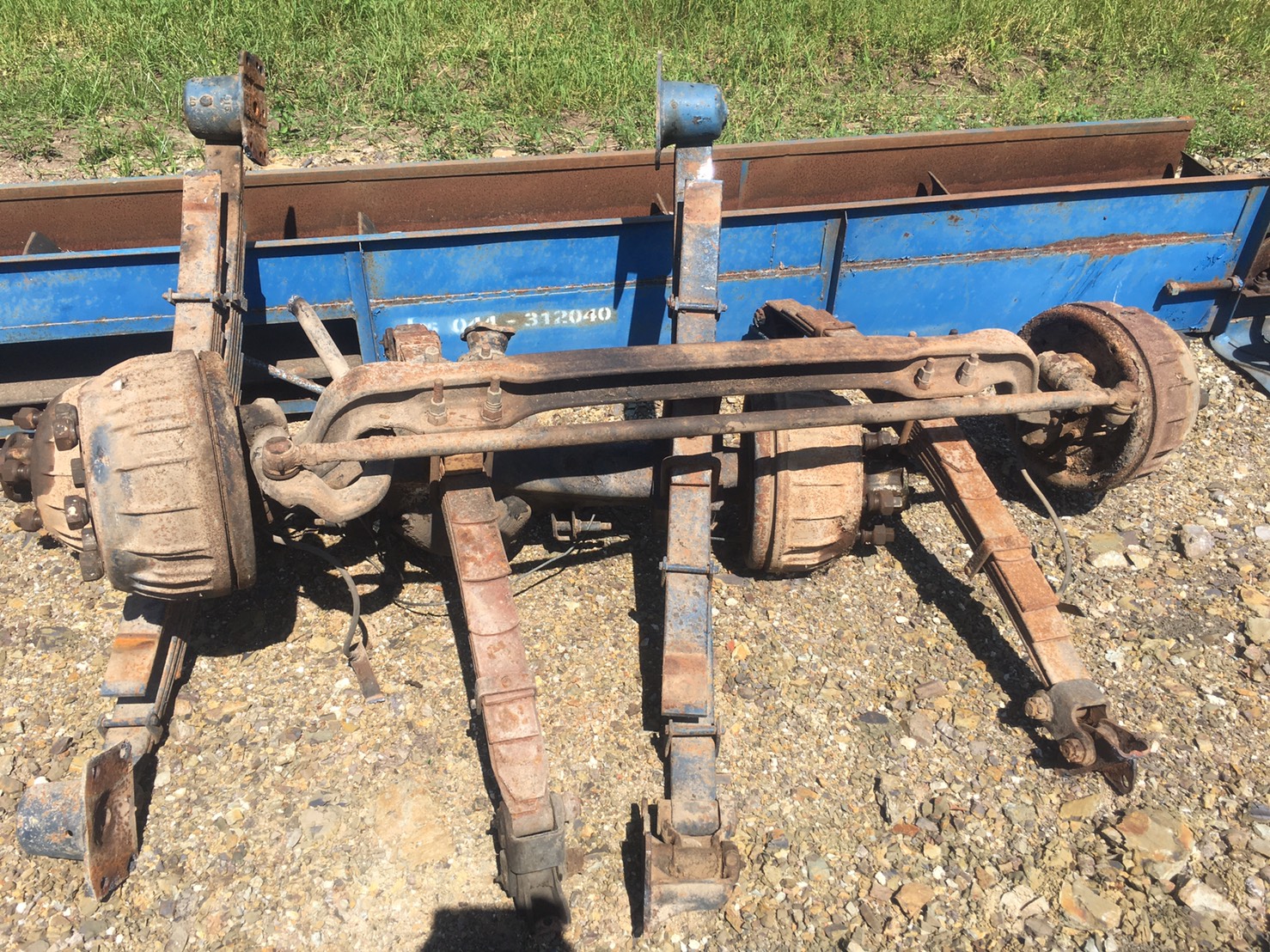 ชุดเพลา คานหน้า พร้อมแนบ26000บาท isuzu 115แรง