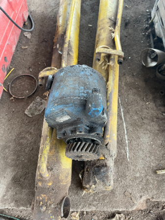 กระปุกปั่นเพาเวอร์ รถไถ่ FORD 4000 บาท พร้อมใช้งาน 0816278866