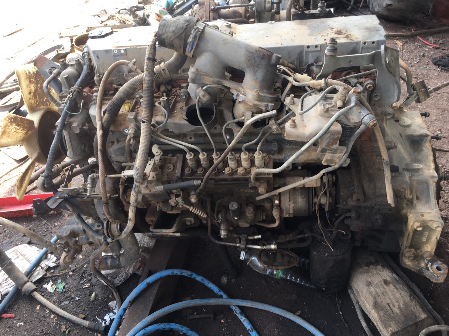 เครื่อง 6HK1 260แรง 120000 บาท ใบอินวอย