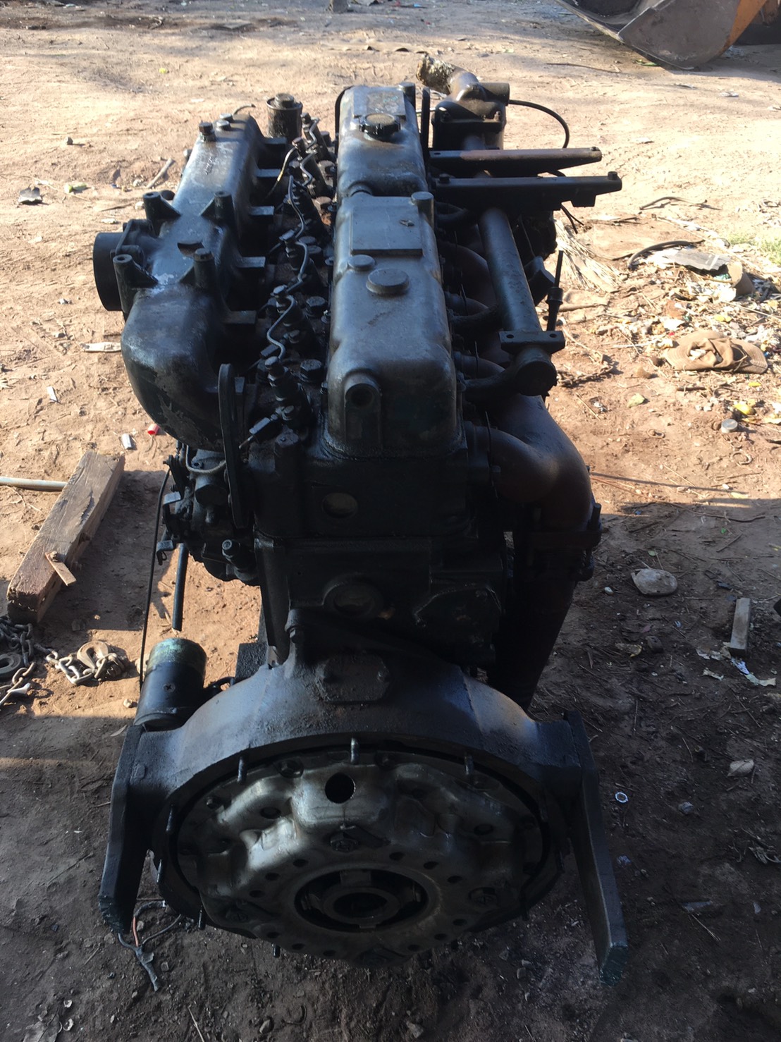 เครื่อง นิสสัน PD6 185แรง 48000บาท พร้อมใช้งาน