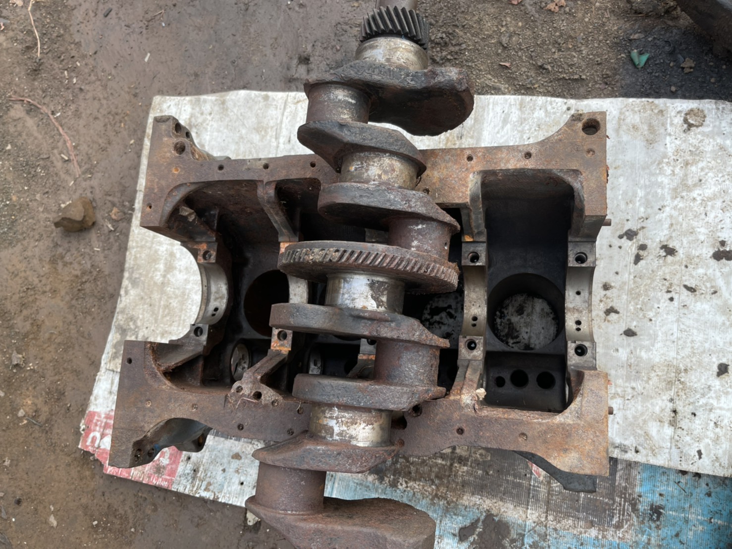 ขายเสื่อรถไถ่ FORD T3 พร้อมข้อ ประกับ 25000 บาท 0816278866