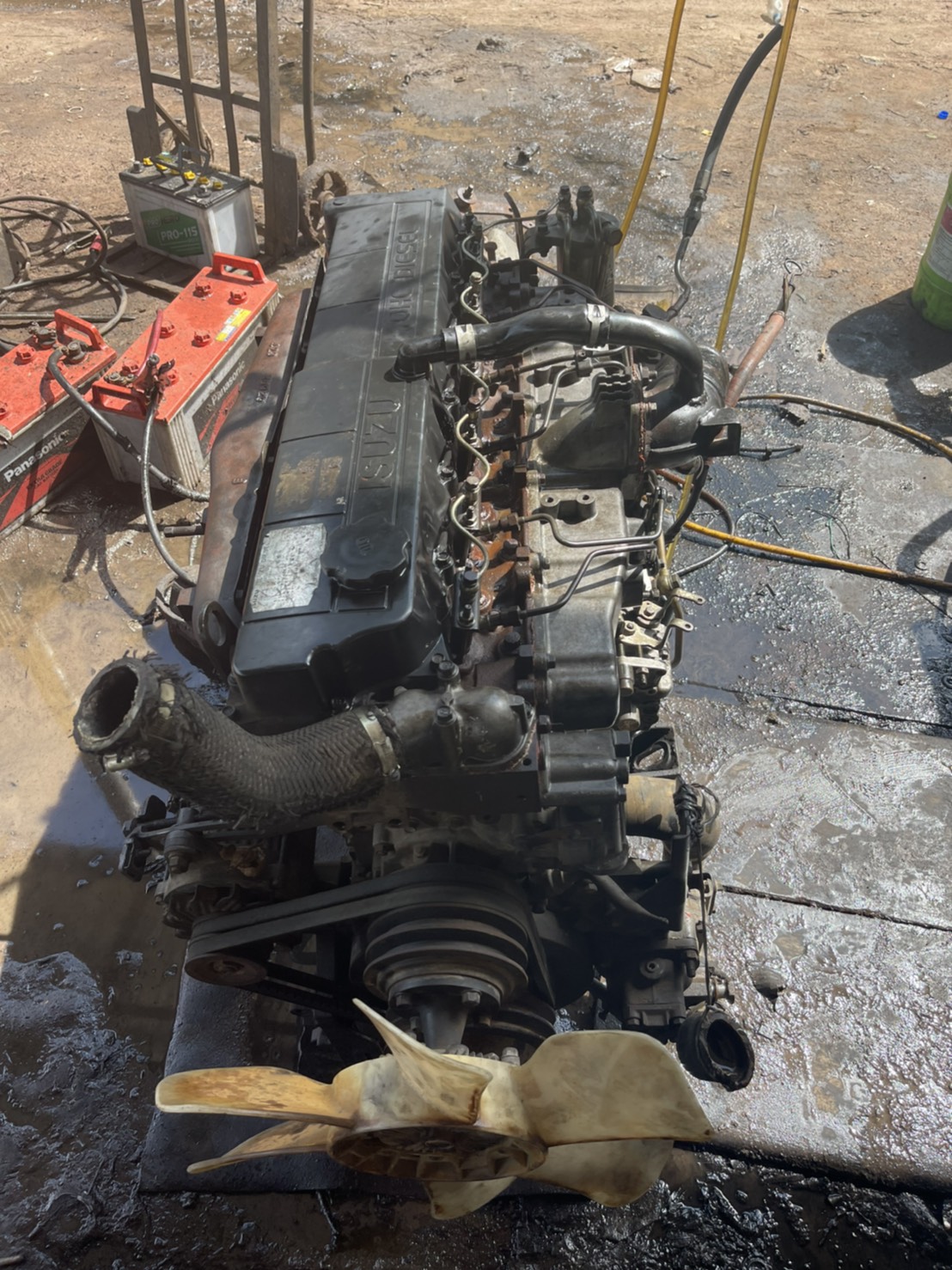 ขายเครื่อง 6HE1 พร้อมเกียร์ 75000บาท พร้อมใช้งาน 0816278866