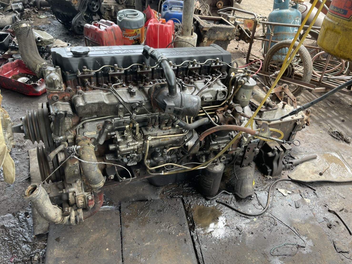 เครื่อง 6HE1 195 แรง พร้อมเกียร์ 75000 บาท พร้อมใช้งาน 0816278866