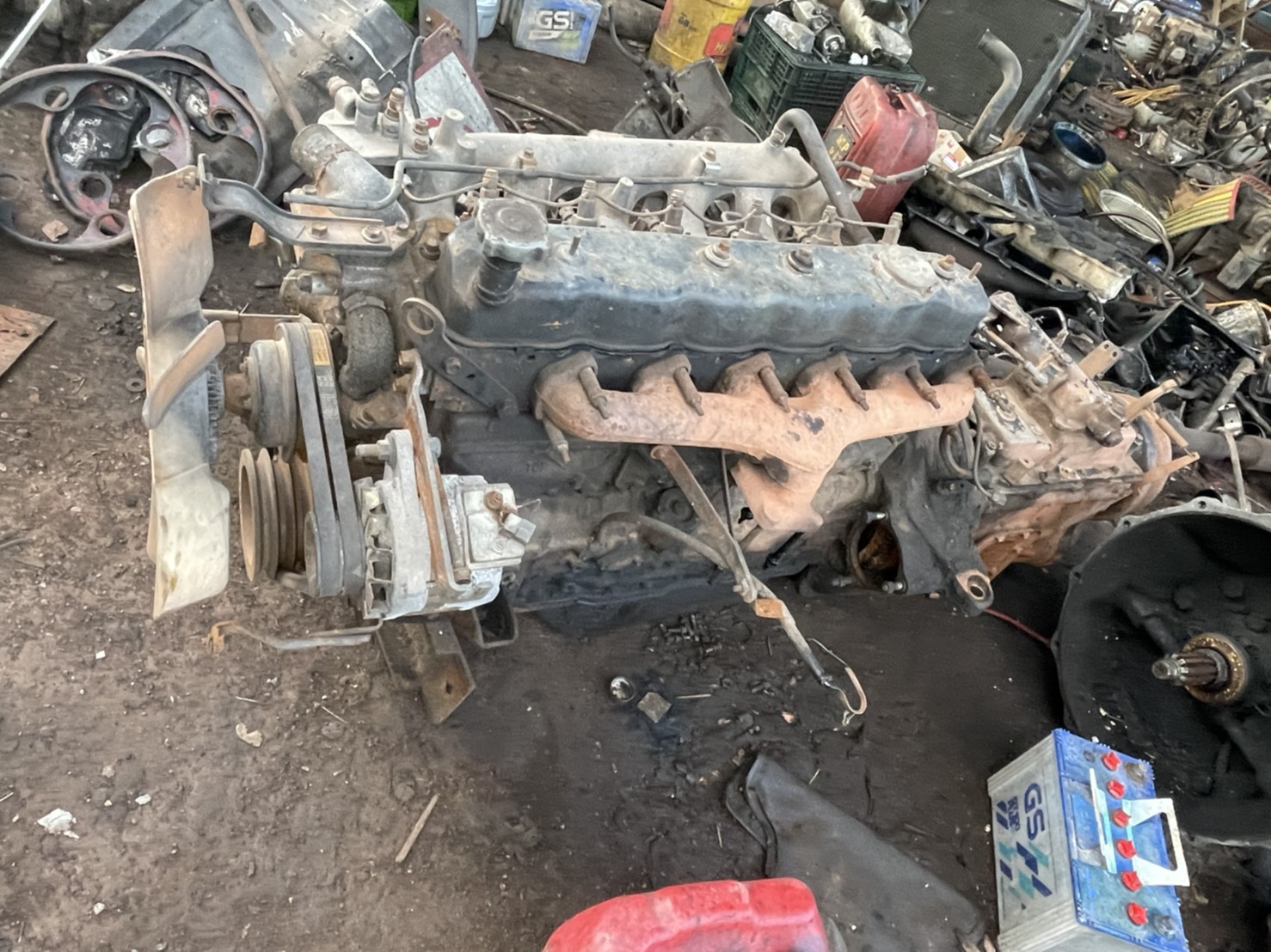 เครื่อง ISUZU 6BG1 175แรง พร้อมใช้งาน 60000 บาท 0816278866