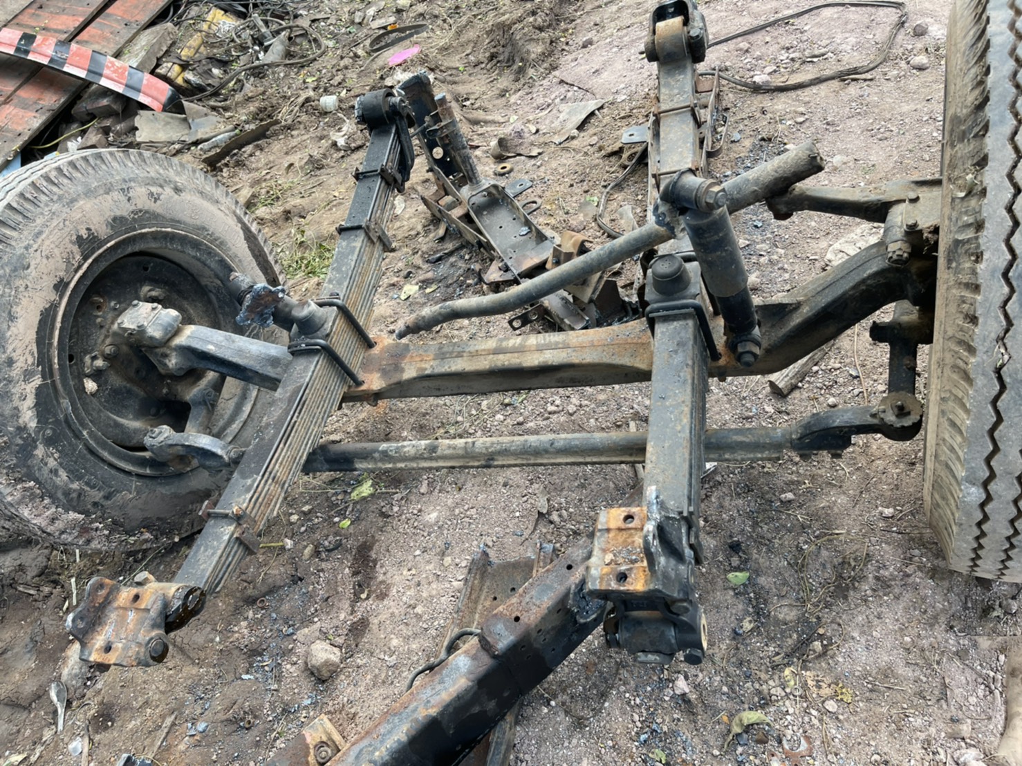 คานหน้า ฟู่โซ่ สดือ 31 นิ้ว พร้อมแหนบ 16000 บาท 0816278866