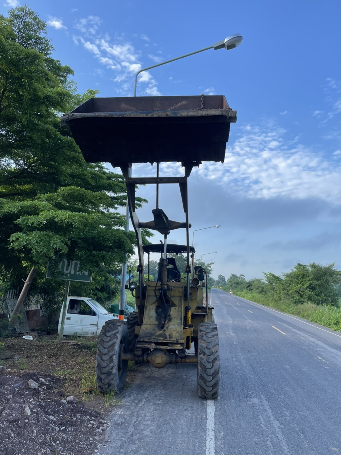 รถตัก JH 30 ต่อแขนแล้ว ฟิตเครื่องใหม่ รถตักข้าวโพด ยางดี พร้อมใช้งาน 220000 บาท 0816278866 รถตัก JH 30 ต่อแขนแล้ว ฟิตเครื่องใหม่ รถตักข้าวโพด ยางดี พร้อมใช้งาน 220000 บาท 0816278866