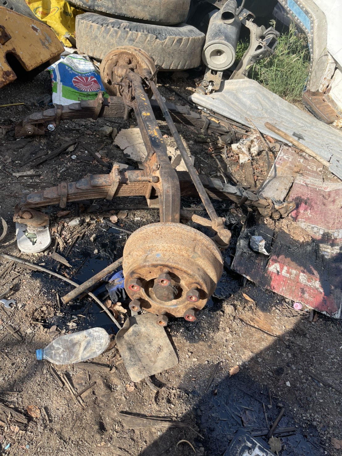 คานหน้า ISUZU F 6น็อต 8500 บาท 0816278866