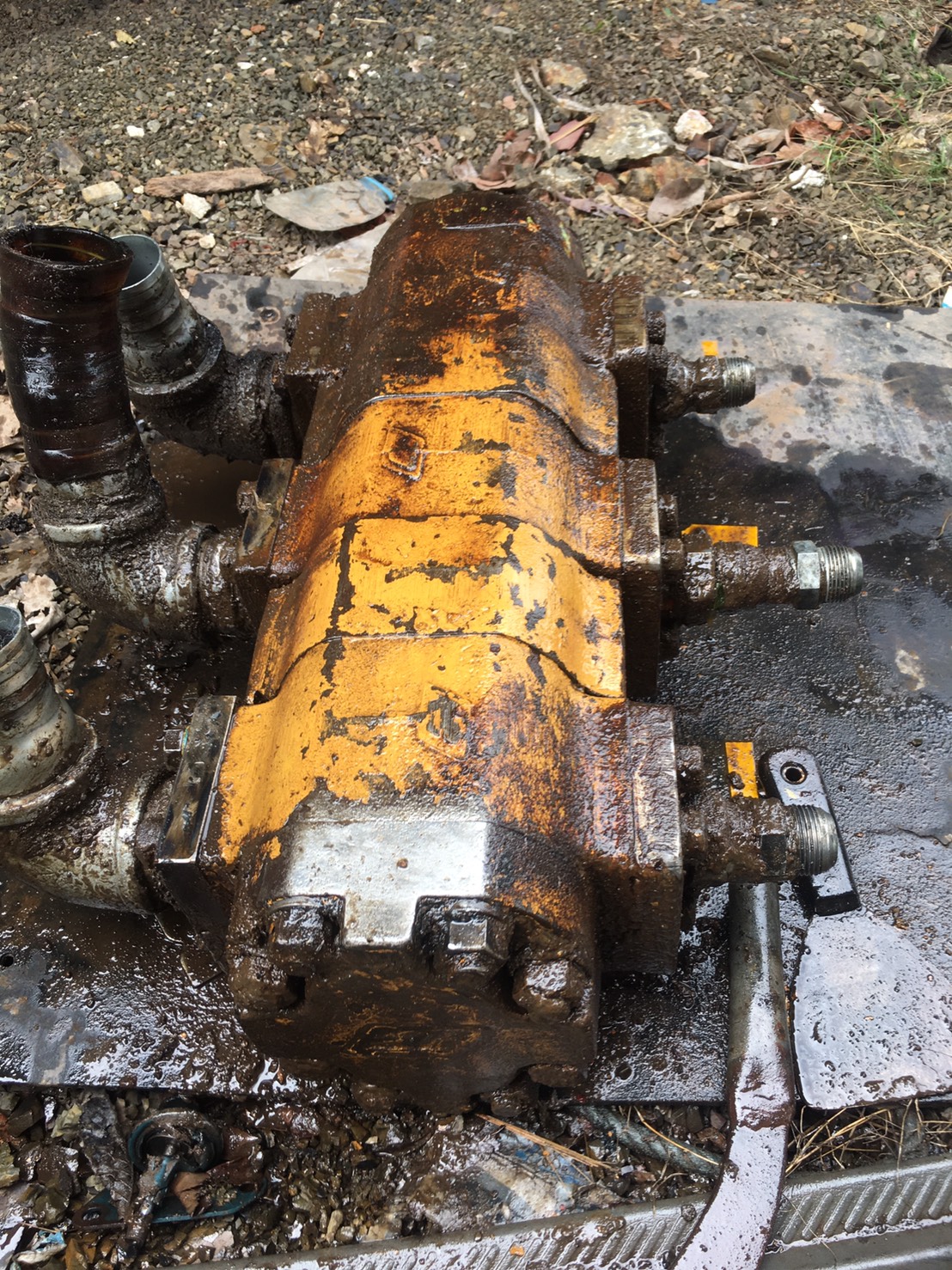 ปั้มปั่น 3ตอน ยกลงจากเครื่องเจาะบาดาล13500บาท