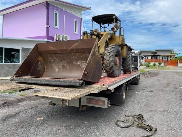 รถตัก JH 30 ต่อแขนแล้ว ฟิตเครื่องใหม่ รถตักข้าวโพด ยางดี พร้อมใช้งาน 220000 บาท 0816278866 รถตัก JH 30 ต่อแขนแล้ว ฟิตเครื่องใหม่ รถตักข้าวโพด ยางดี พร้อมใช้งาน 220000 บาท 0816278866