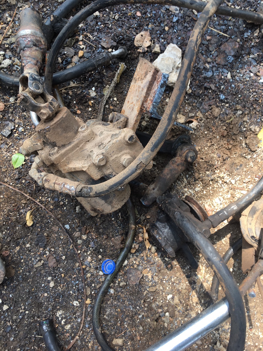 กระปุกเพลา เวอร์ ISUZU พร้อมปั้มปั่น 6500 บาท พร้อมใช้งาน 0816278866