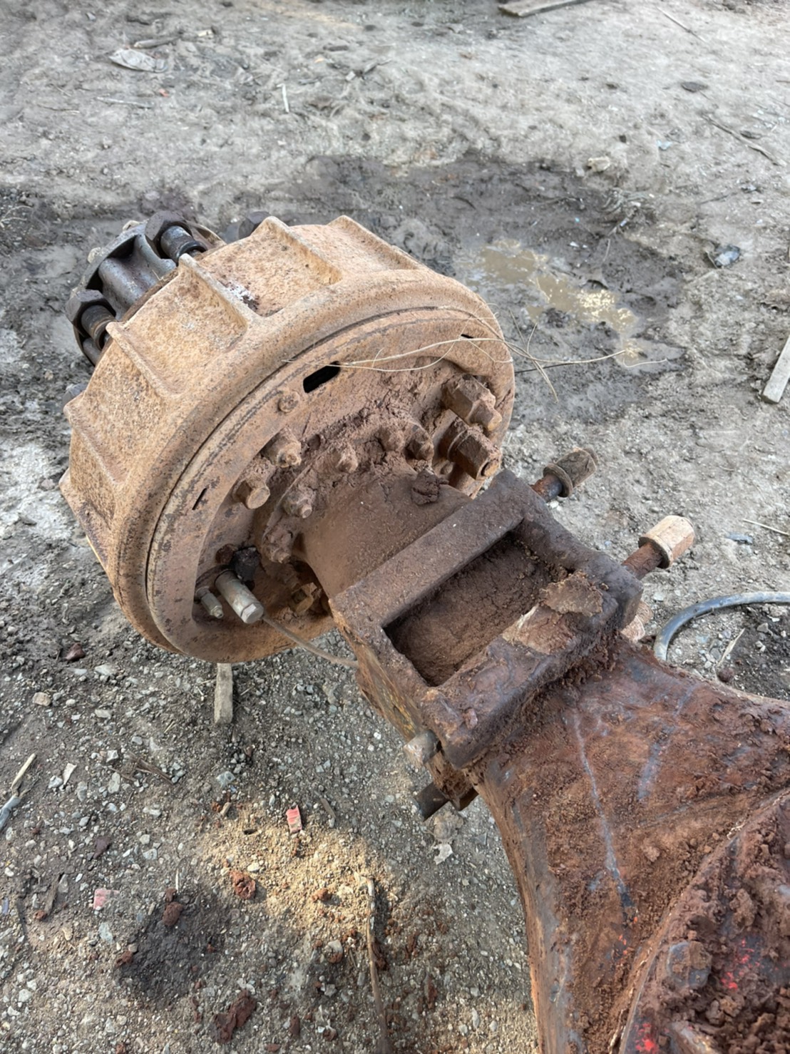 เพลา 6 ล้อ ISUZU จัมโบ้ 25000 บาท พร้อมใช้งาน 0816278866