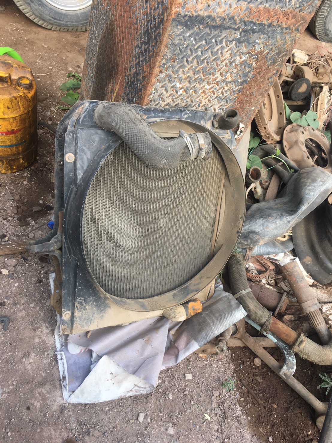 หม้อน้ำ ISUZU ร็อกกี้ 4600บาท พร้อมใช้งาน 0816278866