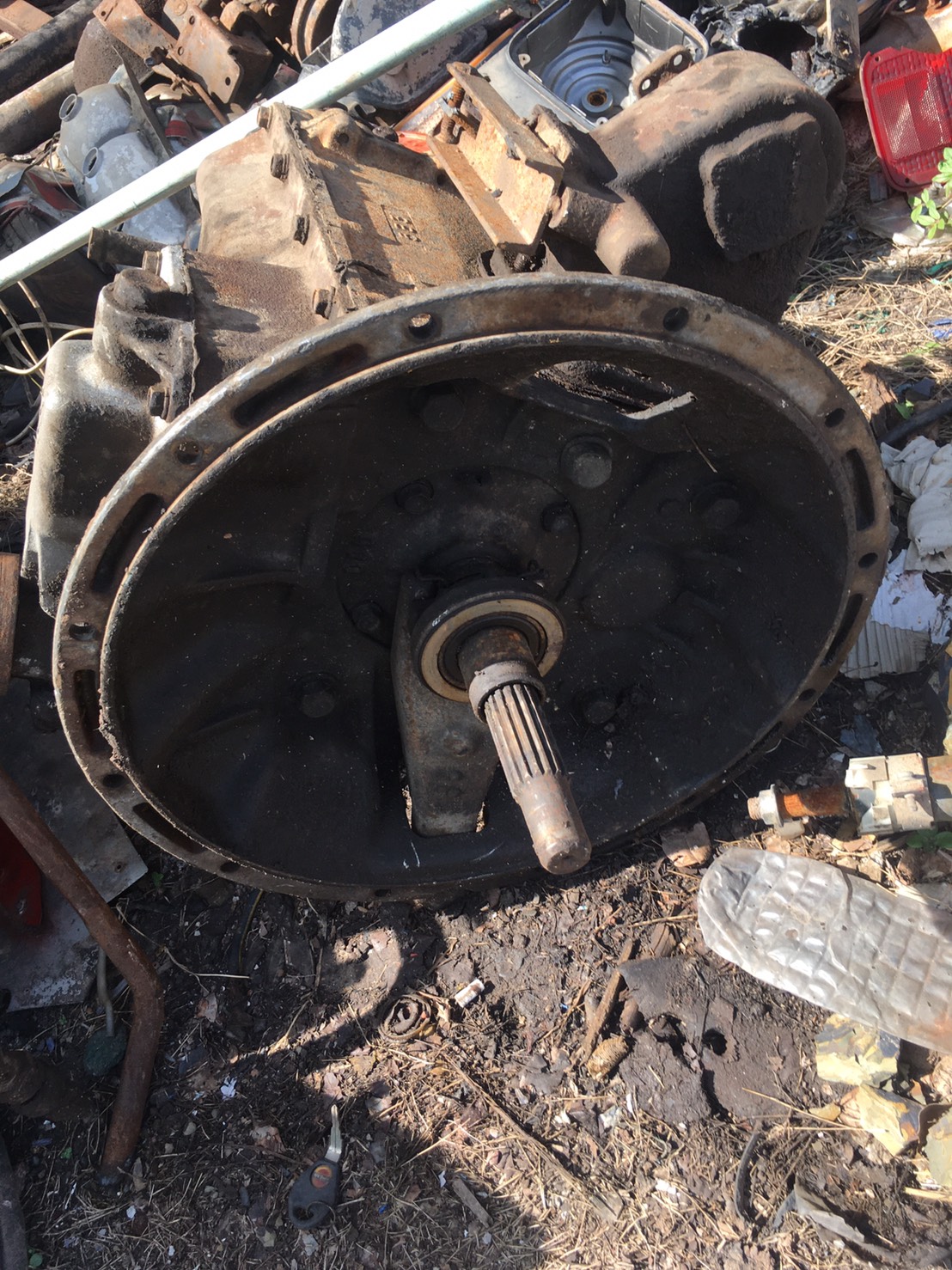 เกียร์ isuzu 5เกียร์ เดินหน้า มีเกียร์ฝาก ใส่ isuzu 145แรงมา 16000บาท 0816278866