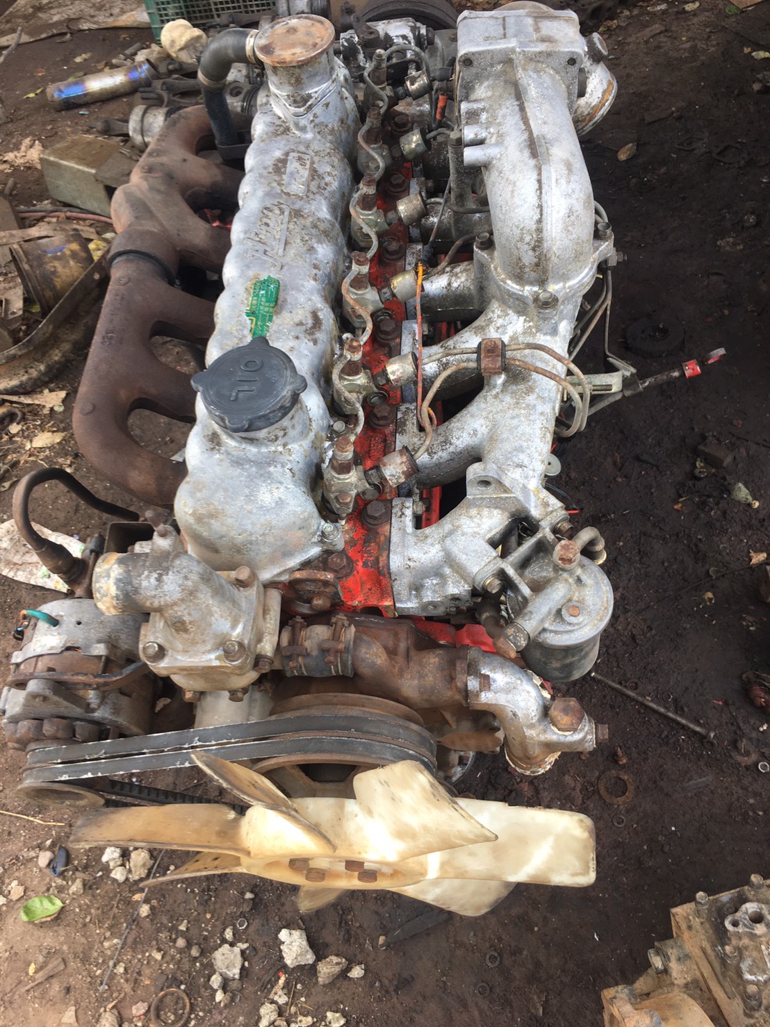 เครื่อง HINO 168 แรง EH700    50000 บาท พร้อมใช้งาน