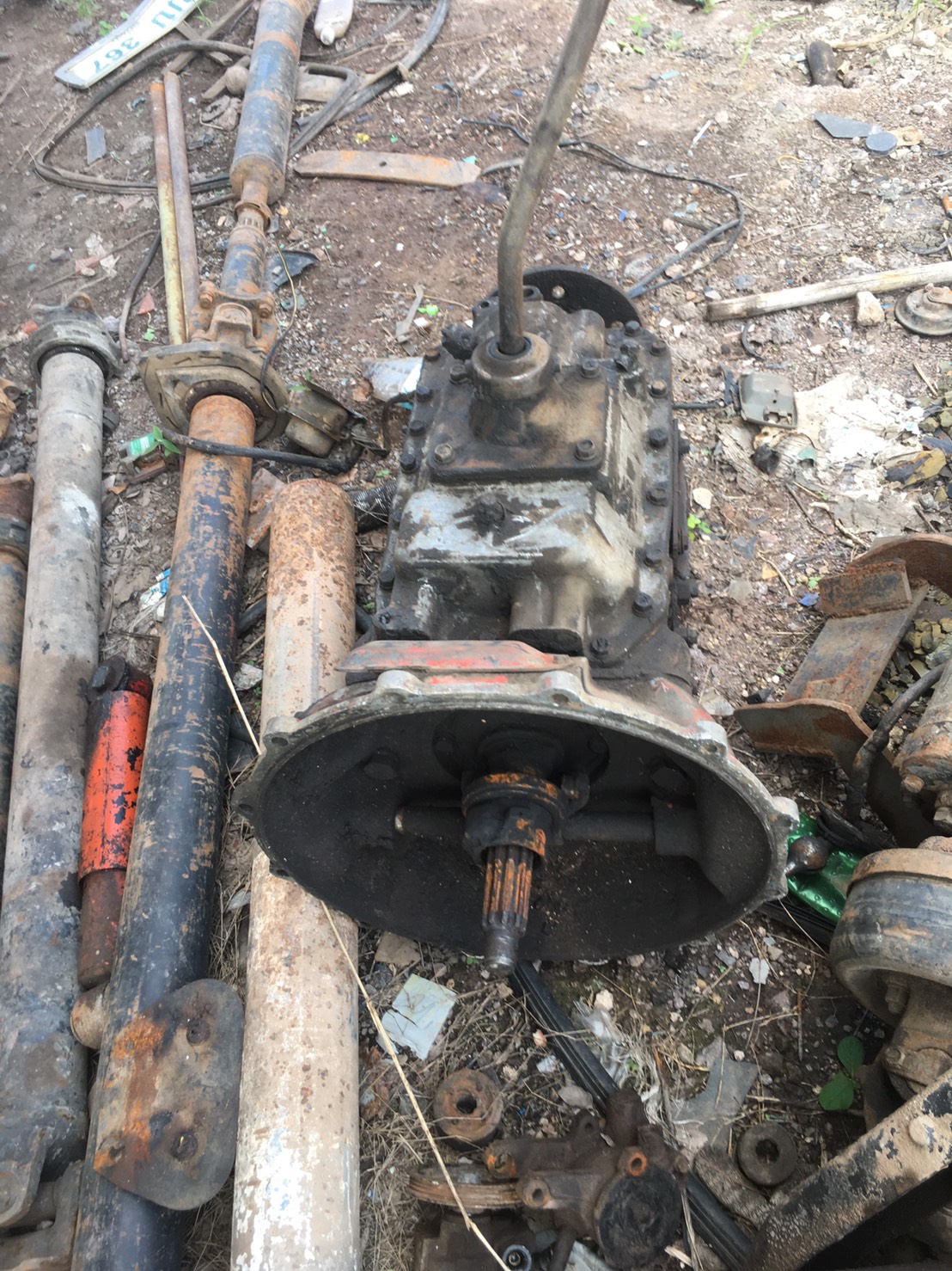 เกียร์ hino ใส่ EH700 168แรงมา 5เกียร์ เดินหน้า 18000บาท 0816278866