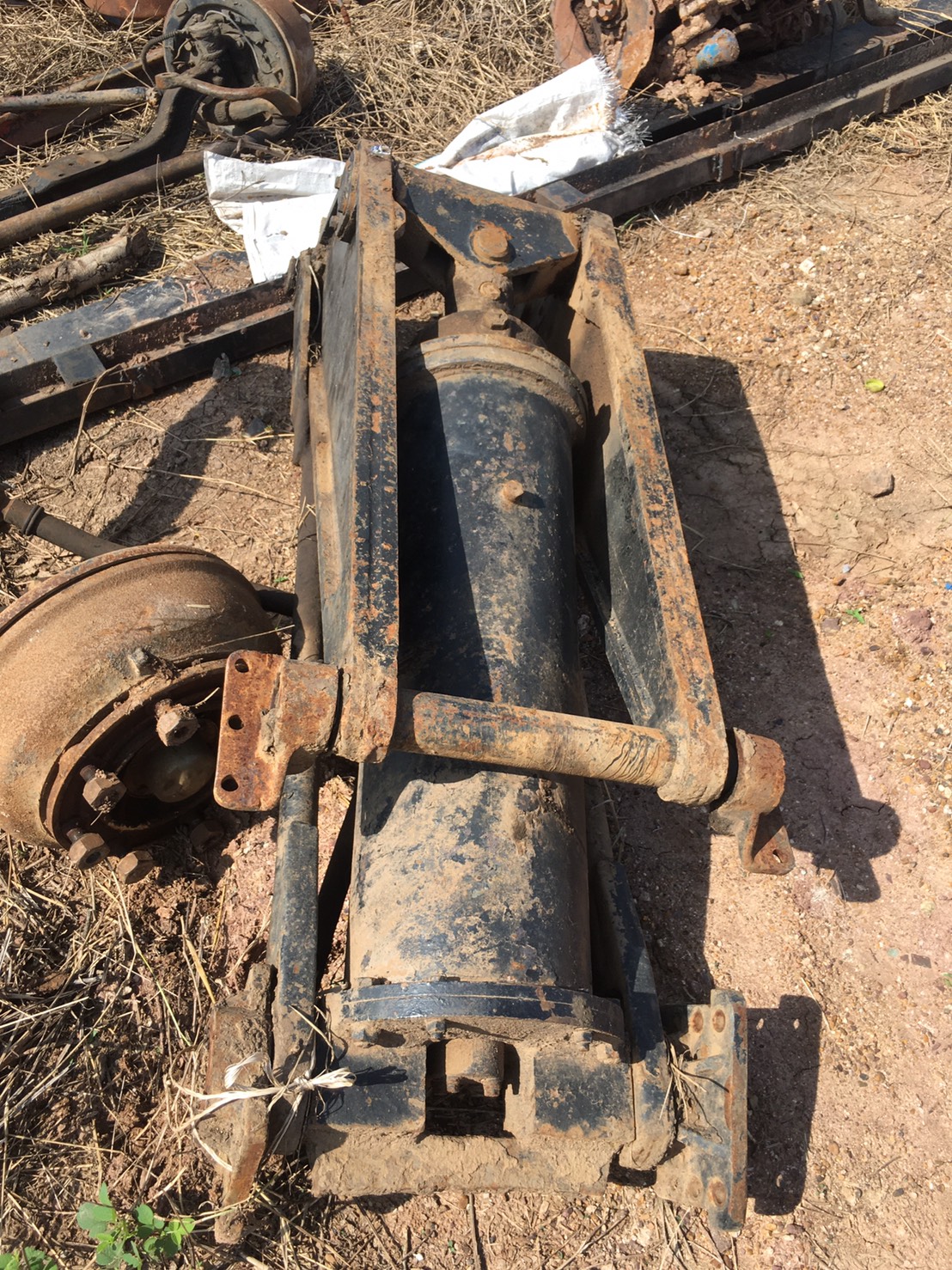 กระบอกตั้ม 10ล้อ isuzu 12 ตัน 14000บาท 0816278866