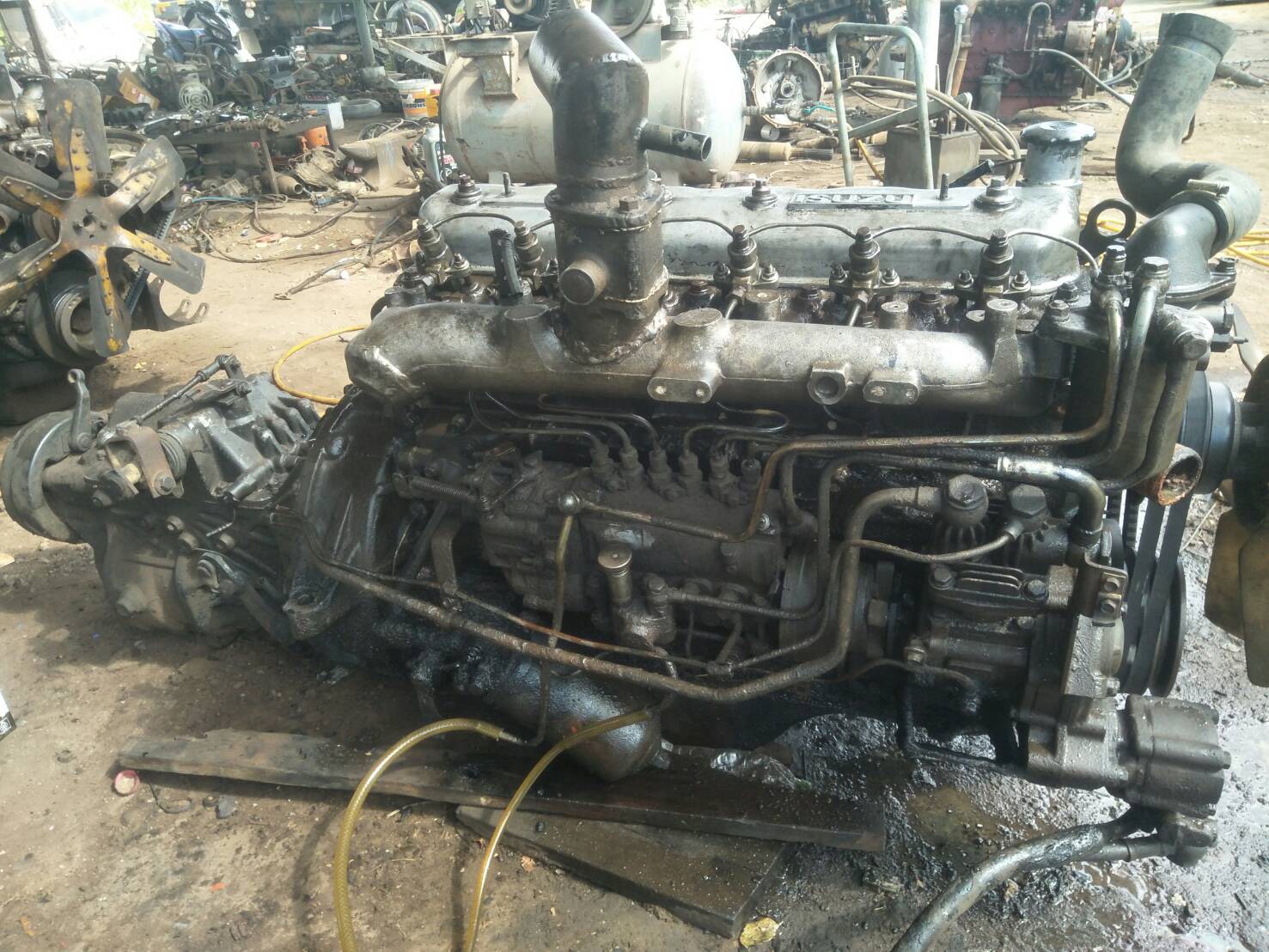 เครื่อง ISUZU 6BD1 165 แรง ปั้มลม ไม่รวมเกียร์ 45000 บาท 0816278866 พร้อมใช้งาน