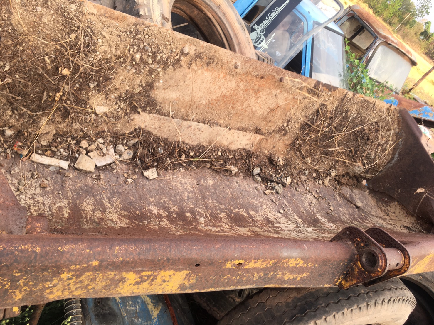 ชุดบุ้งกี้ปากขยับใด้ 16000บาท รถหน้าตักหลังขุด JCB CX3