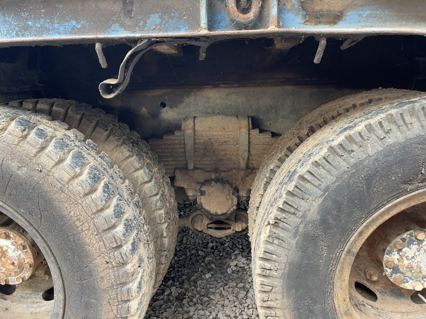 ชุดเพลา FUSO เพลาเดียว เบรคใหญ่ 50000บาท พร้อมแหนบโบกี้ 0816278866