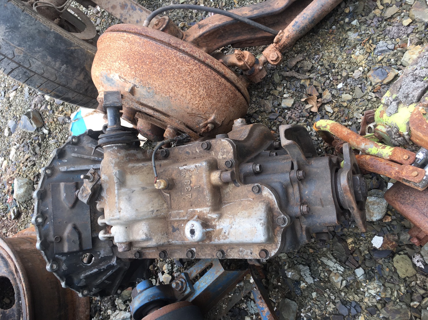 เกียร์ isuzu 7 เกียร์ถอย 23000บาทเกียร์ตาราง พร้อมใช้งาน 0816278866