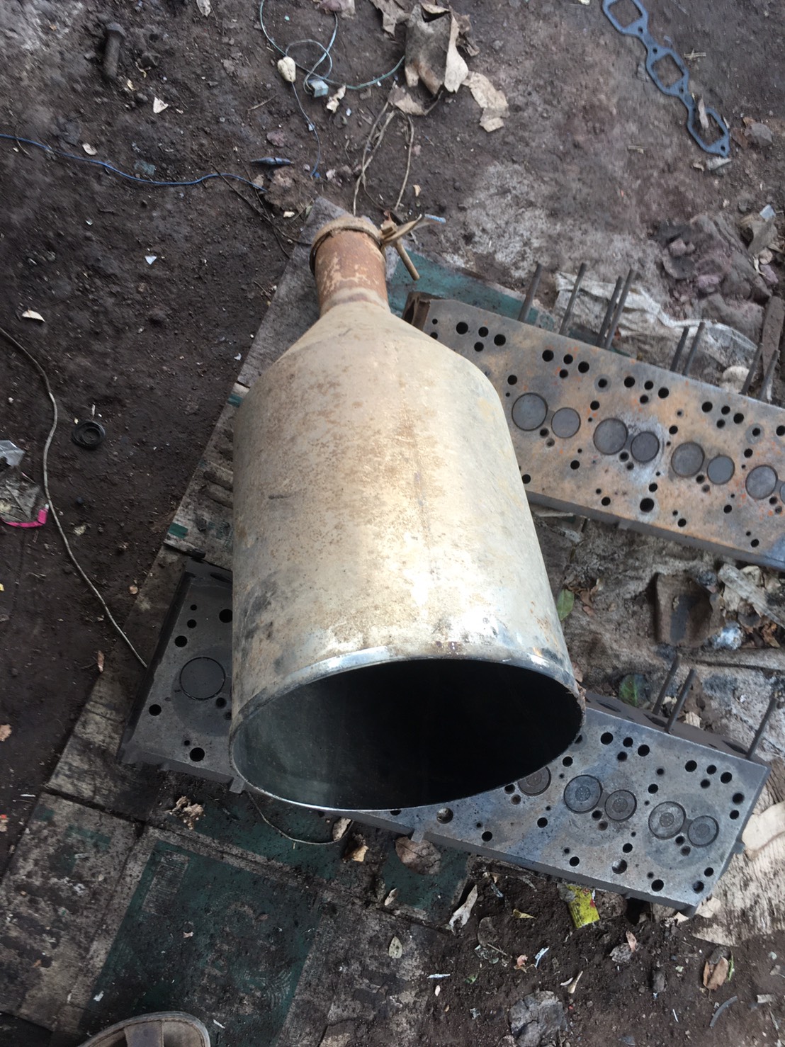 ปลายท่อ 1600บาท พร้อมใช้งาน