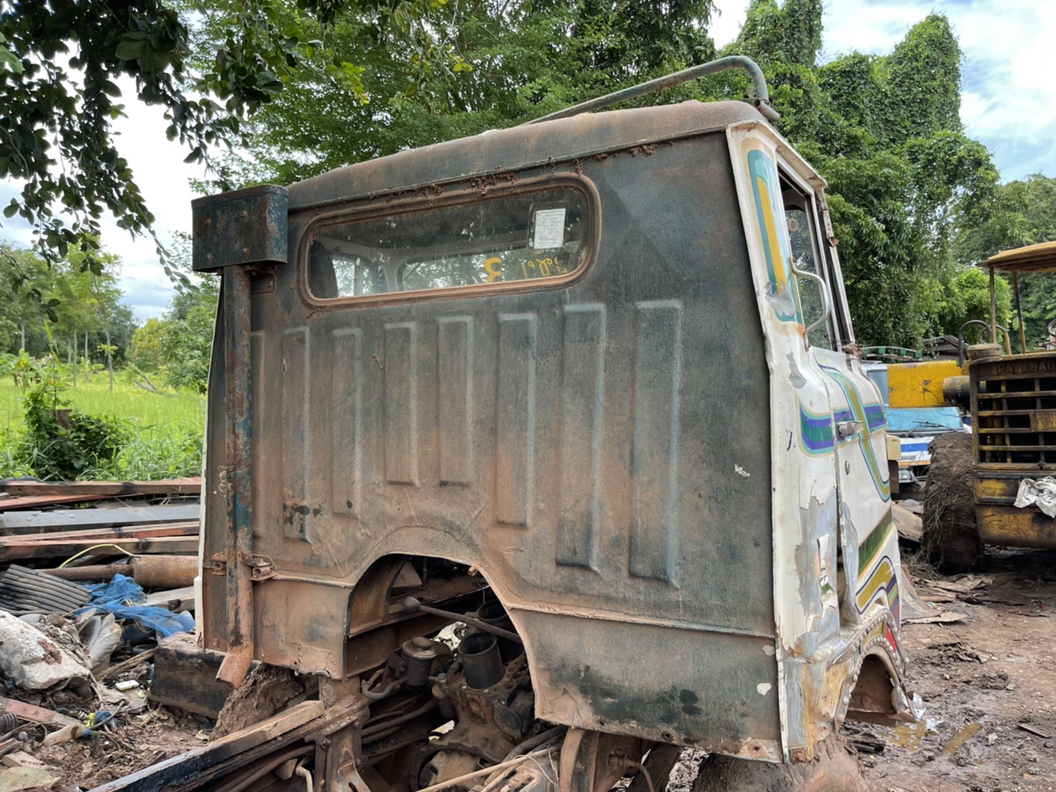 หัวHINO KM  แสตนเลส 19000 บาท 0816278866