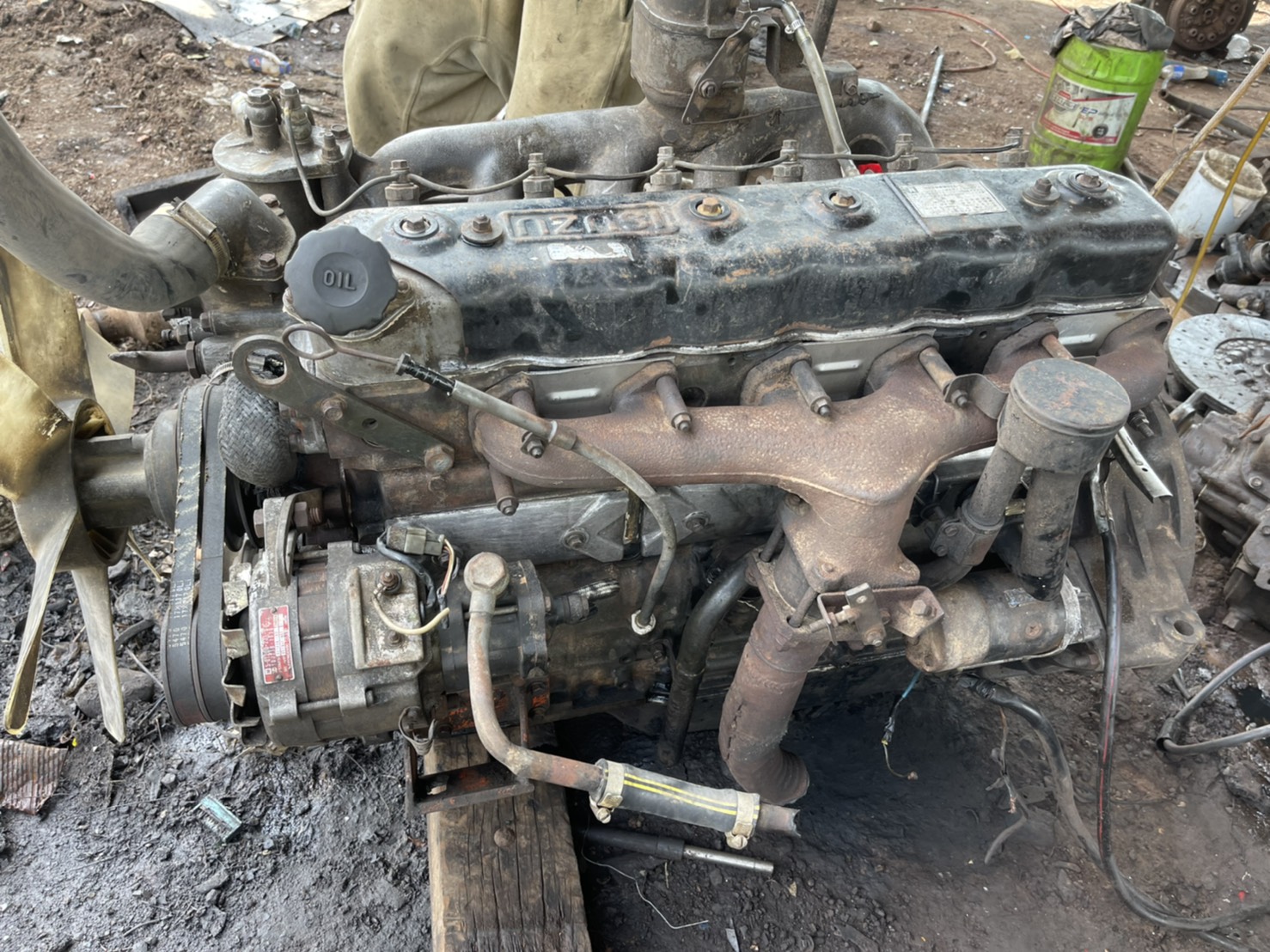 ขายเครื่อง ISUZU 6BD1 165 แรง ขายเครื่อง ISUZU 6BD1 165 แรง