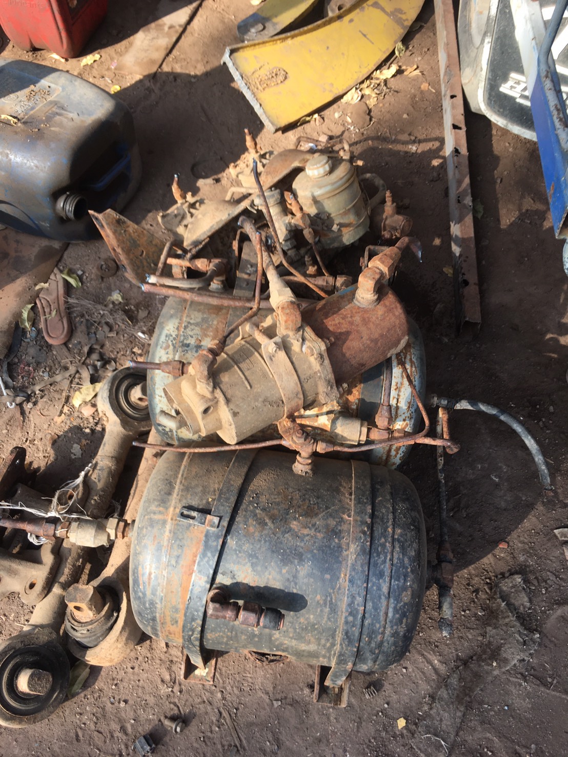 ชุดถังลมเบรค Hino 3H  4800 บาท