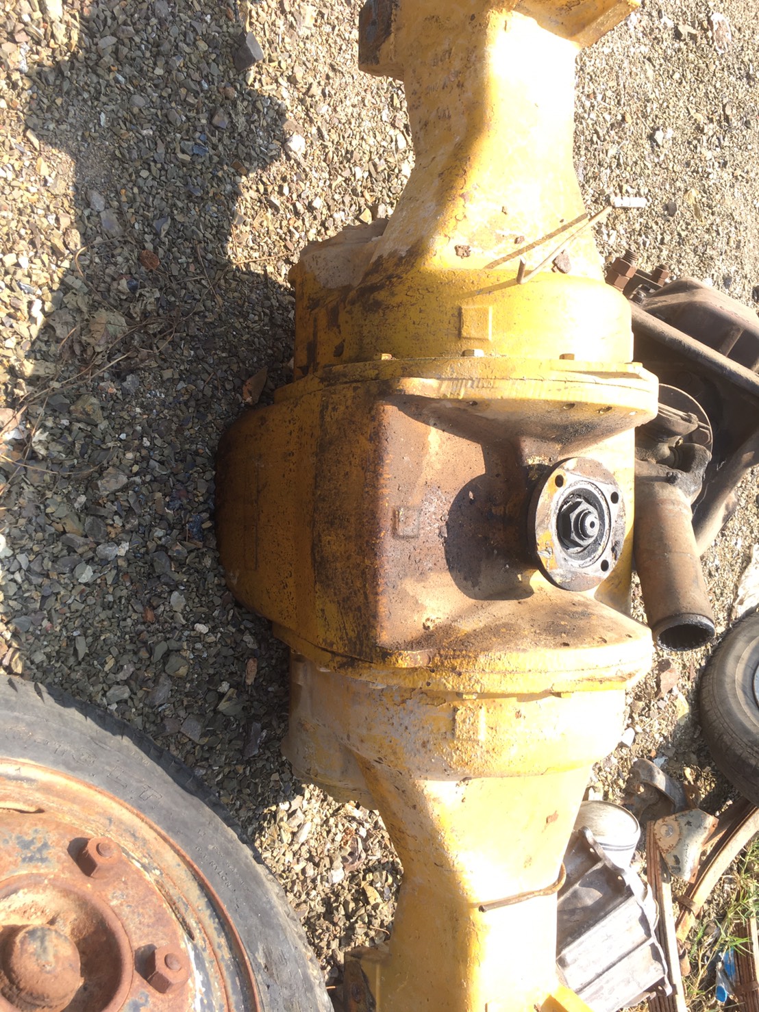 เพลาหลัง JCB CX3 26000 บาท พร้อมใช้งาน