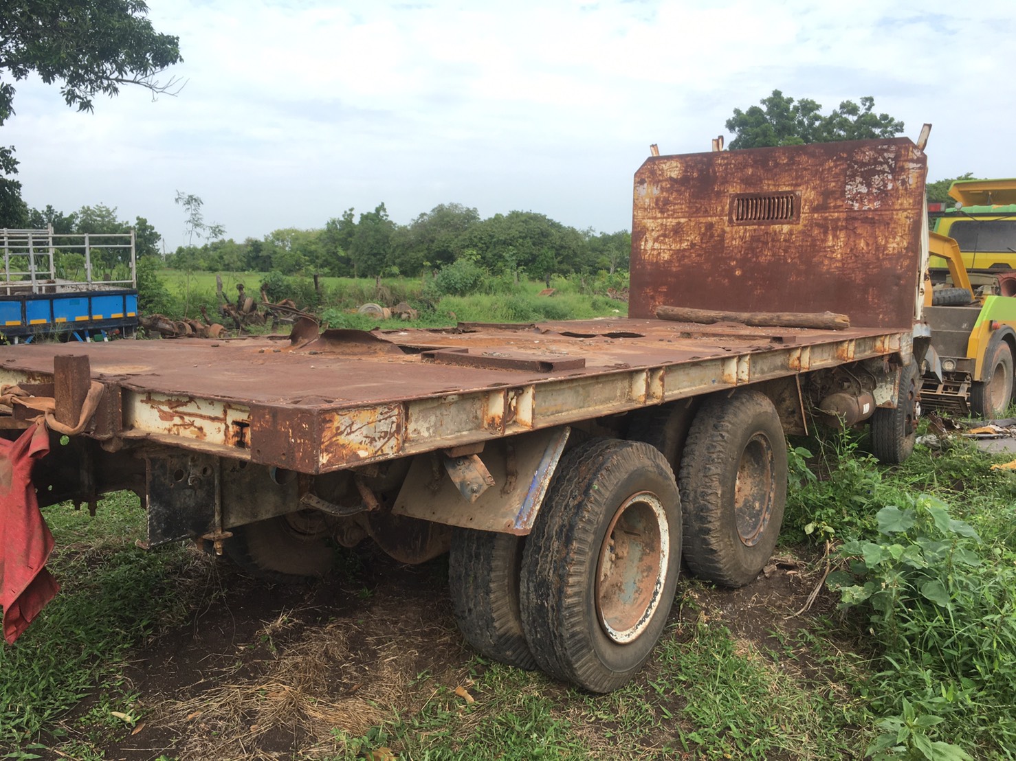 ขายกระบะพื้นเรียบ 3 มิตร39000 บาท ยาว6เมตร กว้าง 2.48 เมตร คัสชี 84 ชม ขายกระบะพื้นเรียบ 3 มิตร39000 บาท ยาว6เมตร กว้าง 2.48 เมตร คัสชี 84 ชม