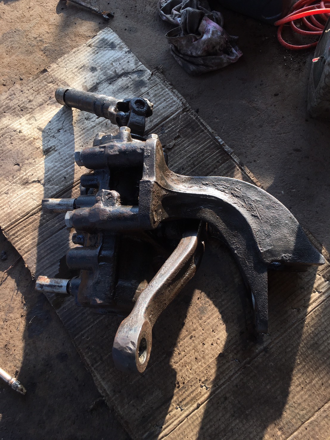 กระปุกเพาเวอร์  Hino 3 H 5500บาท พร้อมใช้งาน